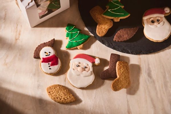 フォーシーズンズホテル京都が、クリスマスケーキやシュトーレンなどの予約受付を開始