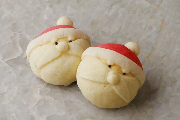 フォーシーズンズホテル京都が、クリスマスケーキやシュトーレンなどの予約受付を開始