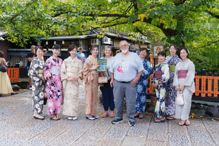 世界中を旅されているというご夫妻と。