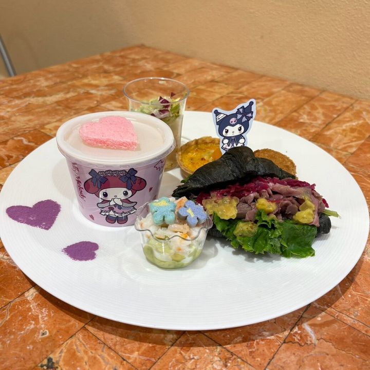 ローストビーフ・クロワッサンサンドプレート