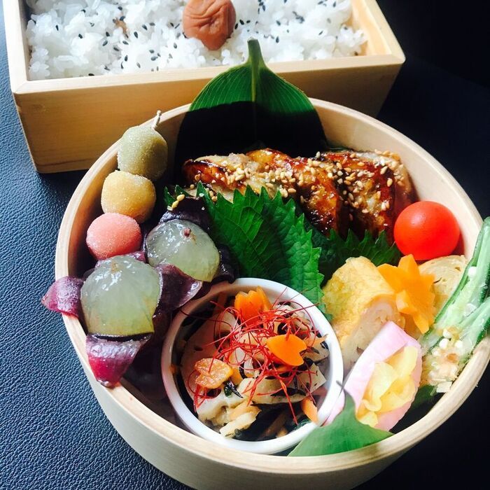 切り込み2本だけ！可愛い〈ぶどうのお花〉の作り方。お弁当にぴったり！