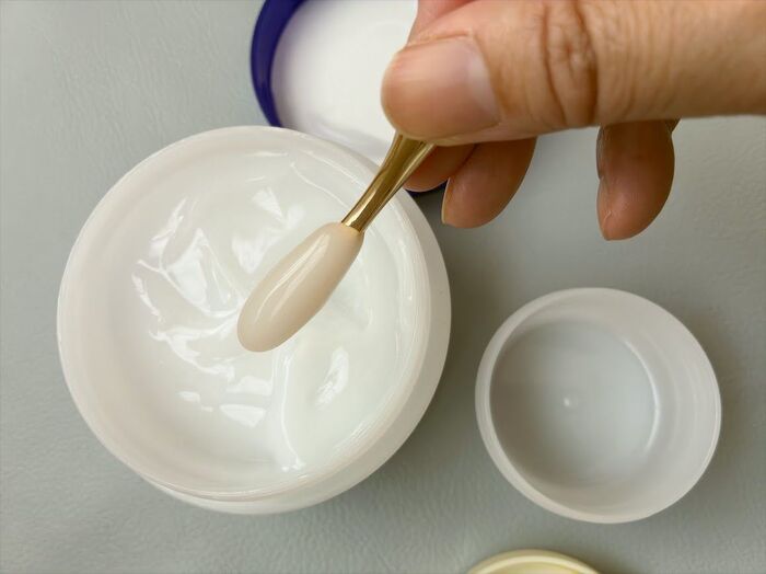 【ダイソー】つまようじサイズで何に使うの！？金色の「謎のミニスティック」が想像以上の実力派だった♡