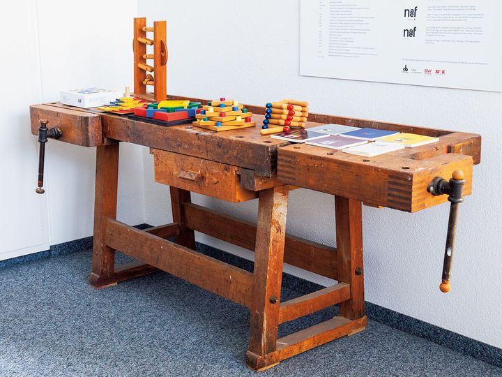 おもちゃデザイナー クルト・ネフの作業台