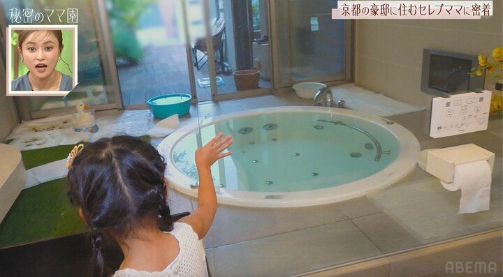 【写真・画像】京都の老舗呉服店の美人女将（43）、平成み溢れる学生時代の写真に絶賛の声「可愛い〜！」 2枚目