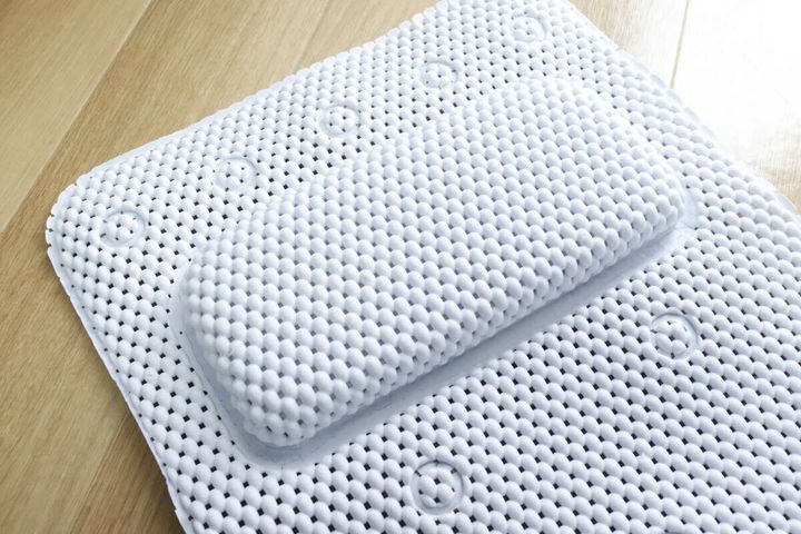 浴槽内滑り止めマットの枕部分のクローズアップ