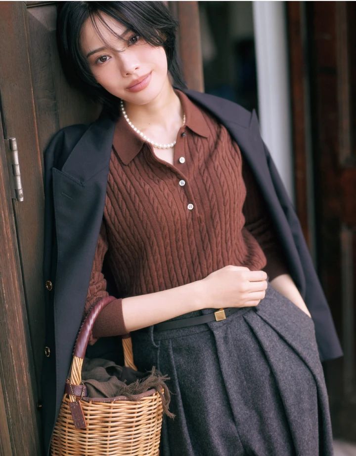アンクルポロニットでトラッドにひとさじの抜け感を 