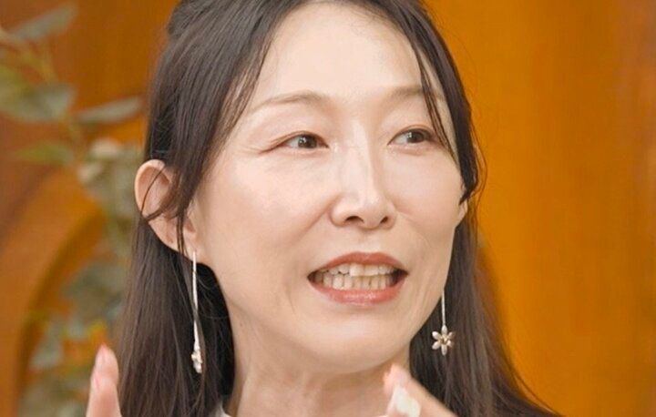【写真・画像】「月で10〜20万円くらいはかかる」マック鈴木の妻・クワオハ小原、インターの学費を赤裸々告白「サマースクールは1日数万円」 1枚目