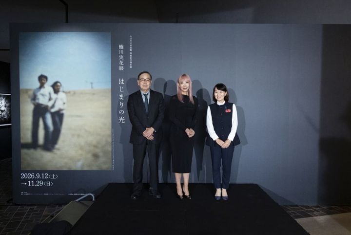 開館記念特別展「蜷川実花展 はじまりの光」