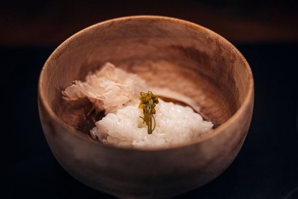 【東京都立川市】1ミシュランキーに選出された「オーベルジュときと」が期間限定のおもてなしを実施