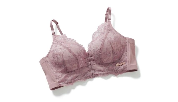 ブラジャー￥4490／ピーチ・ジョン・カスタマーサービス（ピーチ・ジョン）