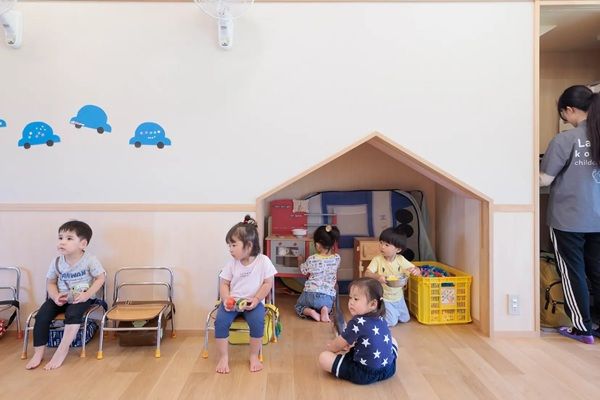 らららこども園の新園舎がキッズデザイン賞で新価値創出賞を受賞！地域に開かれた園舎