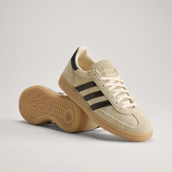 【きれいめもカジュアルも♡】adidas「ハンドボール スペツィアル」ミュートスニーカー着回し4コーデ_1