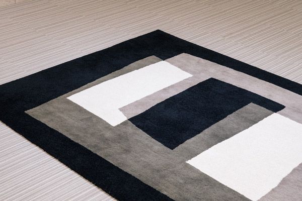 【島根県安来市】2.5億年前の岩石から生まれた椅子と職人によるラグの特別展示＆チルビエント同時開催