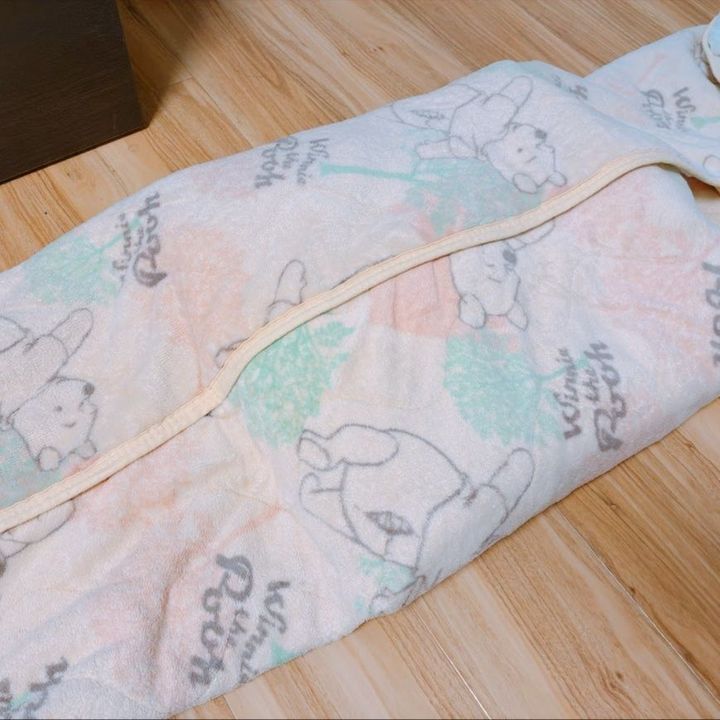 5. 耳が中心に来るように畳む