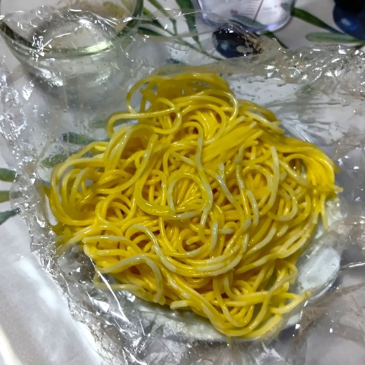 冷凍保存のスパゲッティでササッと！家庭のカレーが余ったら、カレースープパスタ！