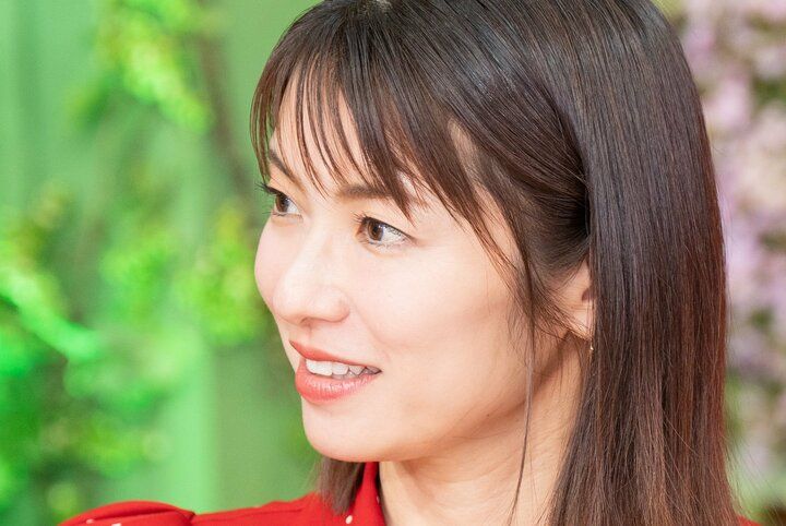 【写真・画像】13歳差婚・内山理名（44）、夫・吉田栄作（57）は「私より近所付き合いが上手い」ご近所関係を告白 1枚目