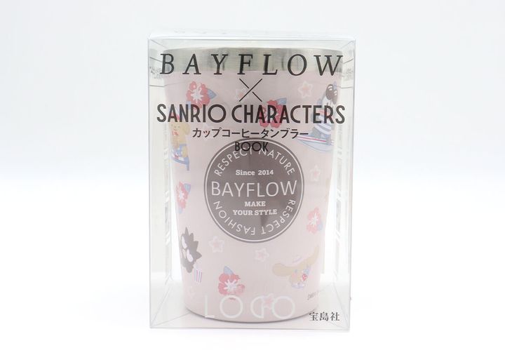 透明パッケージに入ったBAYFLOWとサンリオのピンクタンブラー
