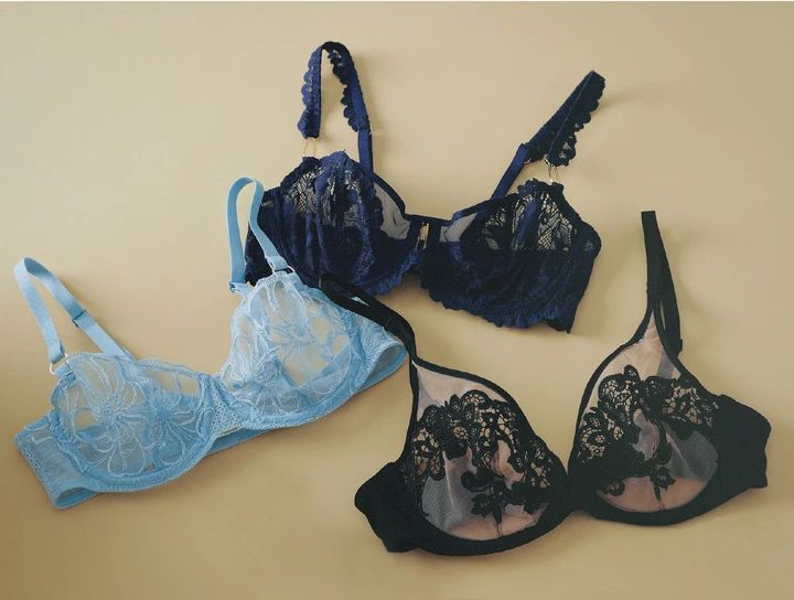 （上）ブラジャー￥29700（オーバドゥ）（中）ブラジャー￥22000（シャンテル）（下）ブラジャー￥27500（シモーヌ・ぺレール）／アイ・ピー・エフ