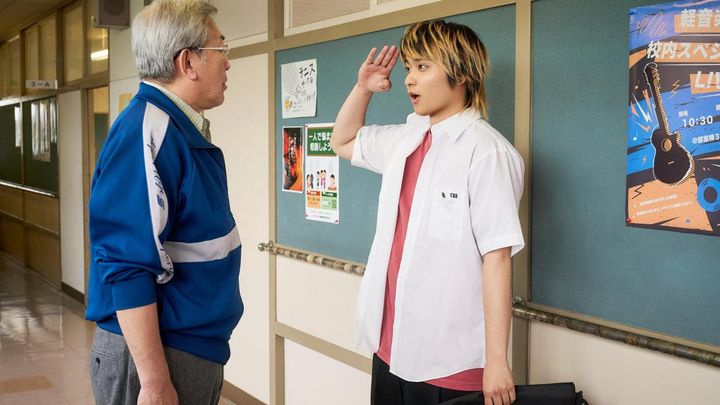 夜ドラ「税金で買った本」第24回より ©️NHK