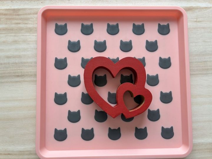 【セリア】ネコが可愛い〜滑り止め付きトレーを見つけました！