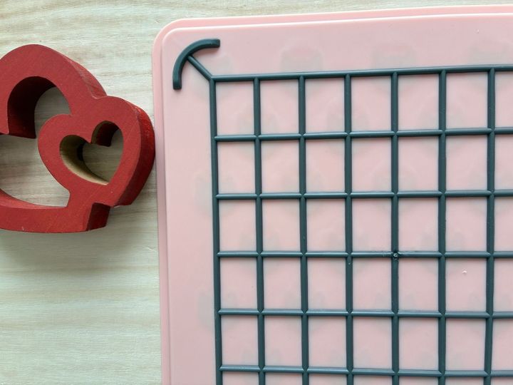 【セリア】ネコが可愛い〜滑り止め付きトレーを見つけました！