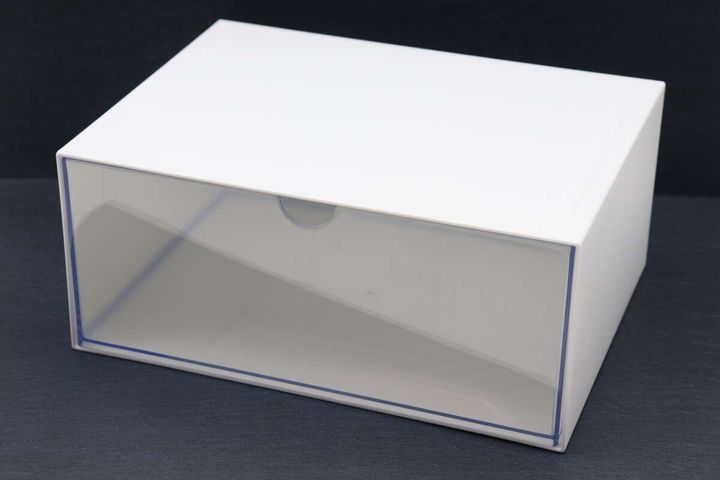 ダイソーの透明な引き出し付き卓上小物収納