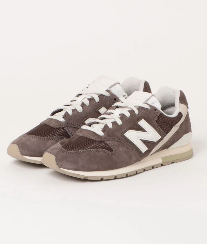 ニューバランスのロングセラーモデル「CM996 UO2 BROWN」