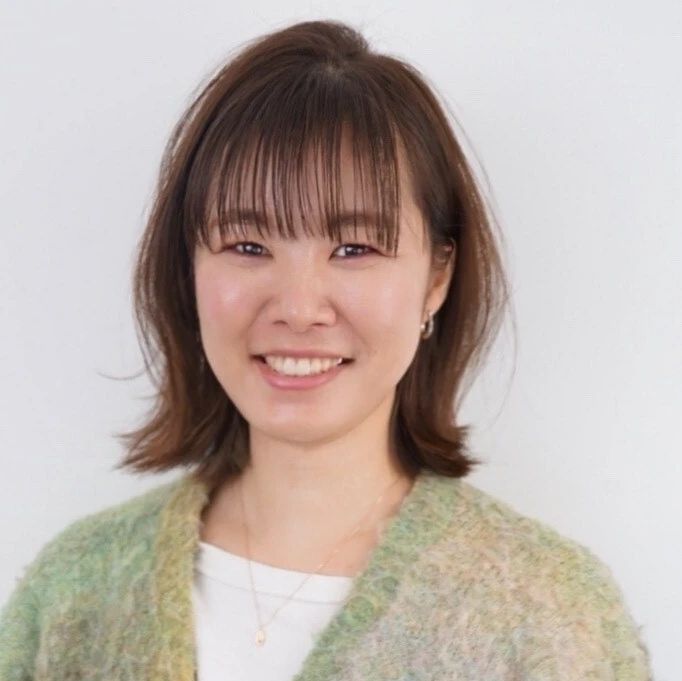 【2026年】秋への移ろい。抜け感「前髪なし ショートボブ」19選。東京の実力サロンが作る大人女子に似合う髪型まとめ_69