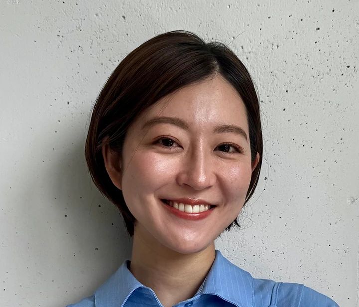耳かけショートボブ 正面