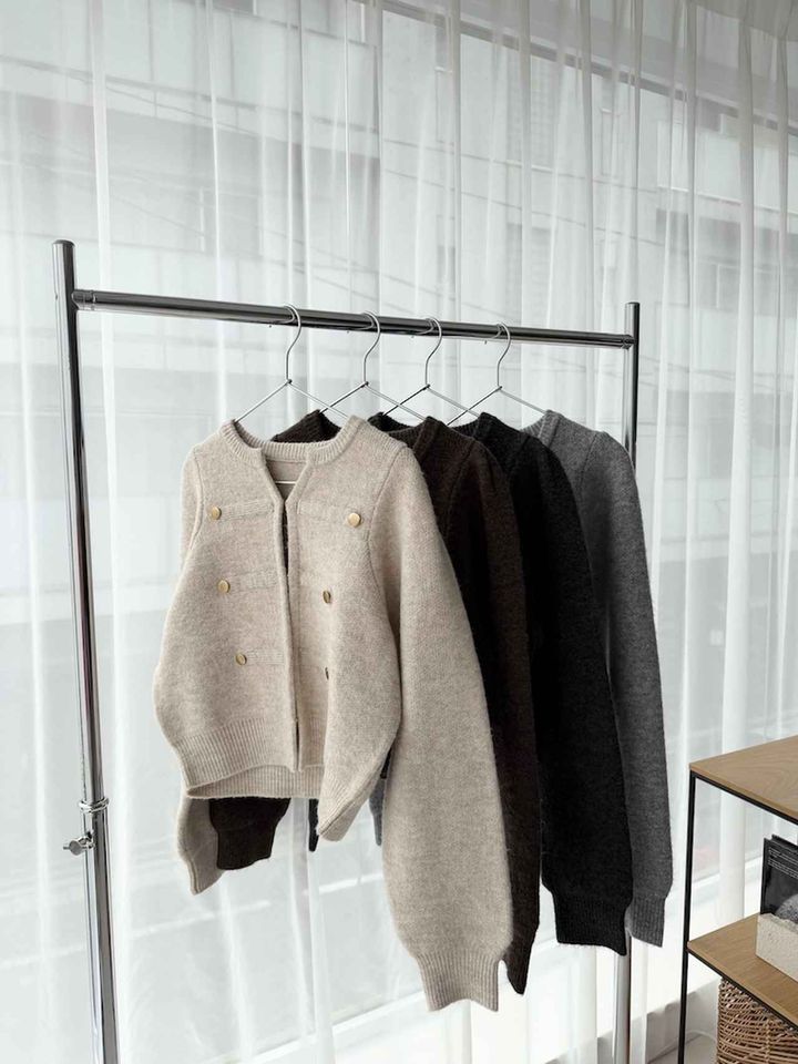 画像: ナポレオンニットジャケット（アイボリー、ブラウン、チャコール、グレー）各¥8,800（すべてローリーズファーム） ◾️10月中旬発売予定 出典：ローリーズファーム