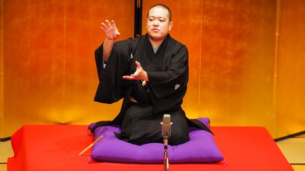 【神奈川県横浜市】子どもも大人も楽しめる、桂鷹治さんと春風亭かけ橋さんによる若手落語会を開催！