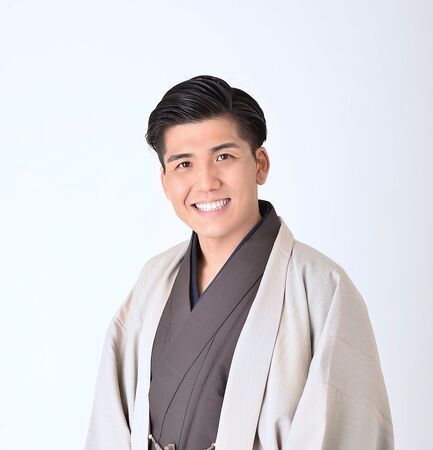【神奈川県横浜市】子どもも大人も楽しめる、桂鷹治さんと春風亭かけ橋さんによる若手落語会を開催！