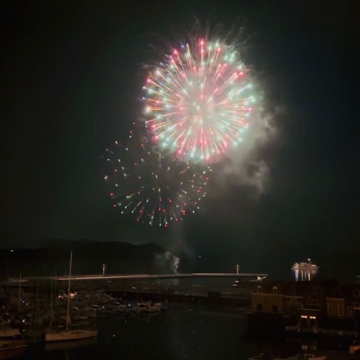 ホテルヨーロッパの目の前で花火があがるので、お部屋から花火鑑賞ができる！