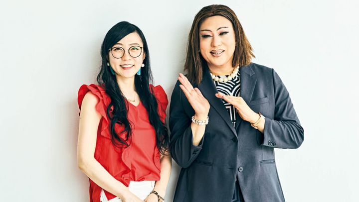 Profile 右：肉乃小路ニクヨさん／経済愛好家、ニューレディー、コラムニスト。慶應義塾大学在学中より女装をスタート。金融業界に10年以上勤務しお金のプロとして活躍。 左：藤野翠さん／フリーランスの日本語教師。夫の仕事の都合でドバイに駐在した経験が。小学校3年生と5年生、二児の母。自分なりに株式投資にも挑戦中。