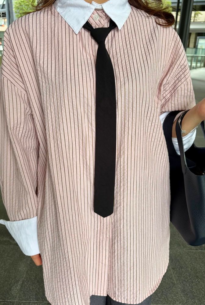 野口さんシャツコーデ