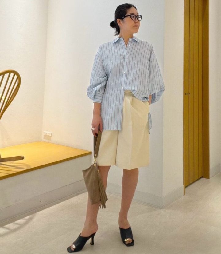 〈着用アイテム〉 シャツ／GALLARDAGALANTE パンツ／GALLARDAGALANTE サンダル／GALLARDAGALANTE