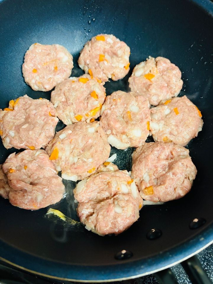 ハンバーグの肉汁も無駄なく活かした「ワンプレートナポリタン」