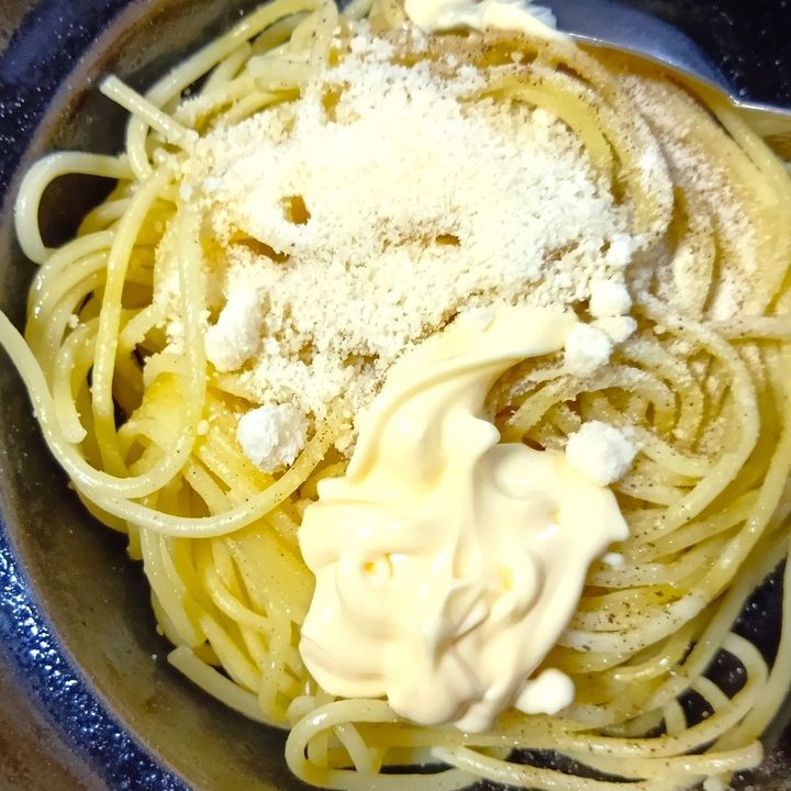 レンジで簡単！ミニハンバーグがドーン！ボリューム満点ハンバーグスパゲッティ