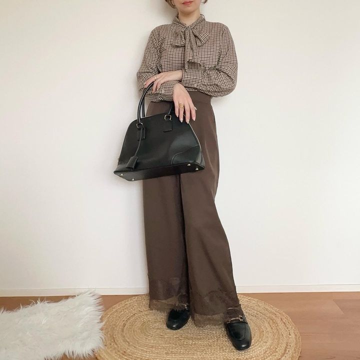 画像: ワイドパンツで大人っぽく