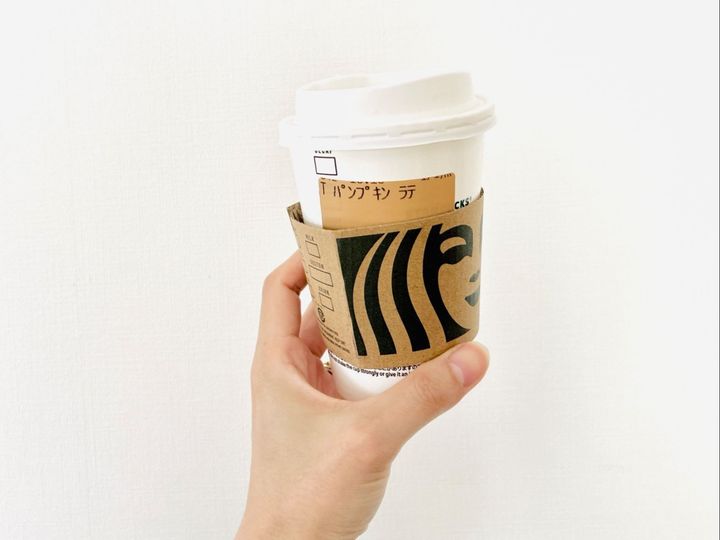 【スタバ】この季節がやってきた！「発売日にゲット」「10月も頑張れそう」