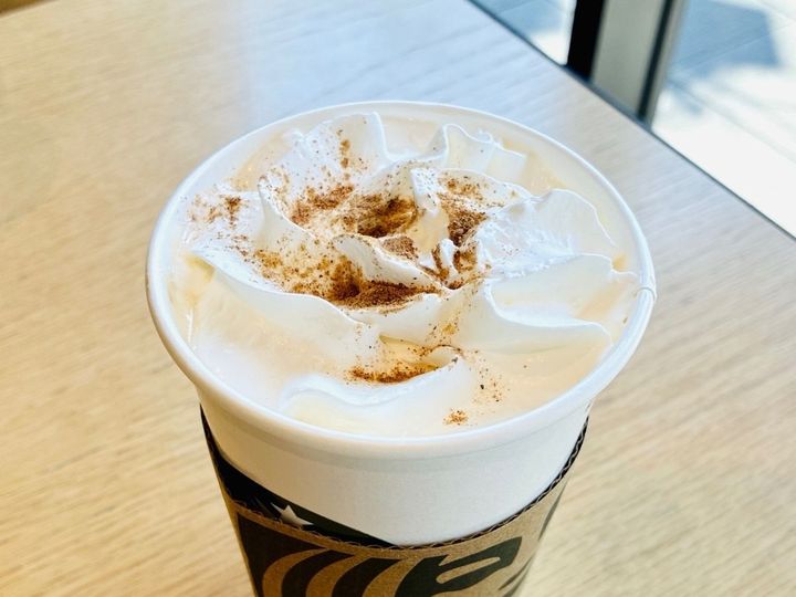 【スタバ】この季節がやってきた！「発売日にゲット」「10月も頑張れそう」