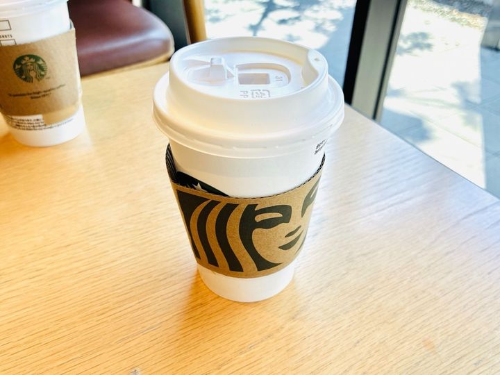 【スタバ】この季節がやってきた！「発売日にゲット」「10月も頑張れそう」