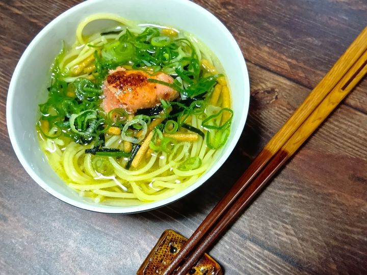 作り置き冷凍パスタを使って！爆速！めちゃ簡単！焼き辛子明太子のお茶漬け風スパゲティー！
