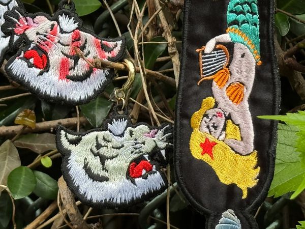 横須賀発！スカジャンの柄刺繍をアクセサリーにしたピアス＆ブレスレット発売
