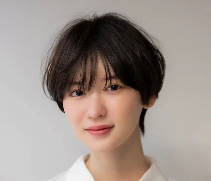 アンニュイなマッシュショートボブ 正面