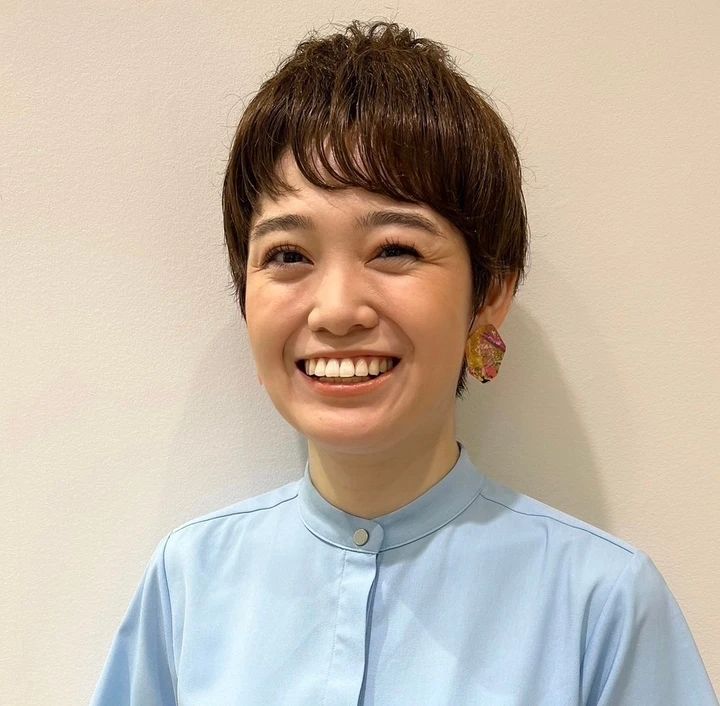 【2026年】大人女子「前髪ありショートボブ」17選。夏のダメージをケアするヘアチェンジなら、前髪を”大人っぽく可愛く”する最旬スタイルを。_44
