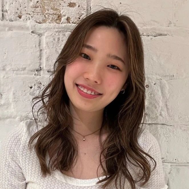 【2026年】大人女子「前髪ありショートボブ」17選。夏のダメージをケアするヘアチェンジなら、前髪を”大人っぽく可愛く”する最旬スタイルを。_65