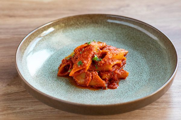 那覇のイタリアン「CROSS47」に沖縄の食文化が楽しめるプリフィックスコースが登場