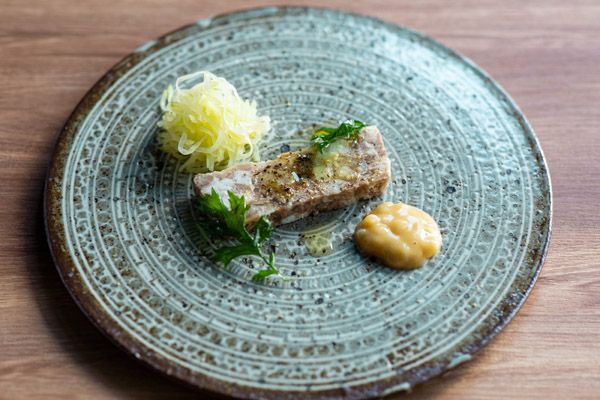 那覇のイタリアン「CROSS47」に沖縄の食文化が楽しめるプリフィックスコースが登場
