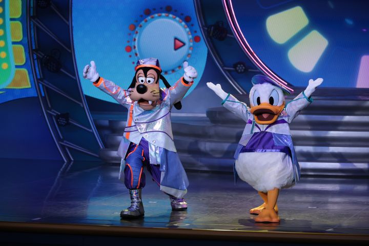 カッコよく始まった「Donald Goofy 2」でしたが